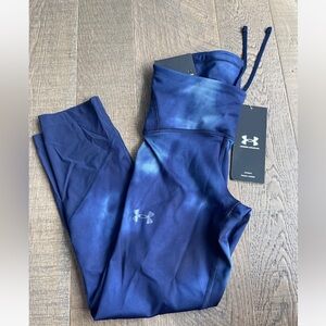 UA Women’s Compression Mid Rise Crop Leggings